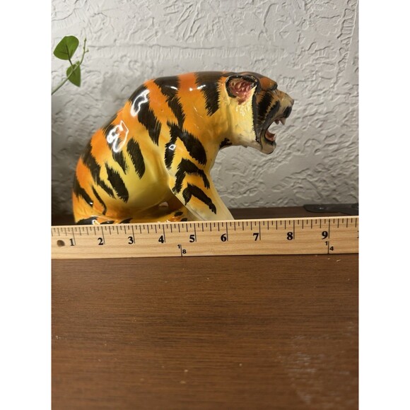 Vintage Wales Chinaware Porcelain Hand Painted Tiger Figurine Japan Large - Picture 9 of 10